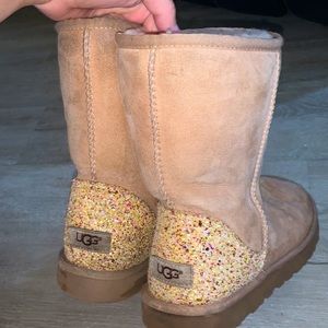 Tan Sparkle Uggs